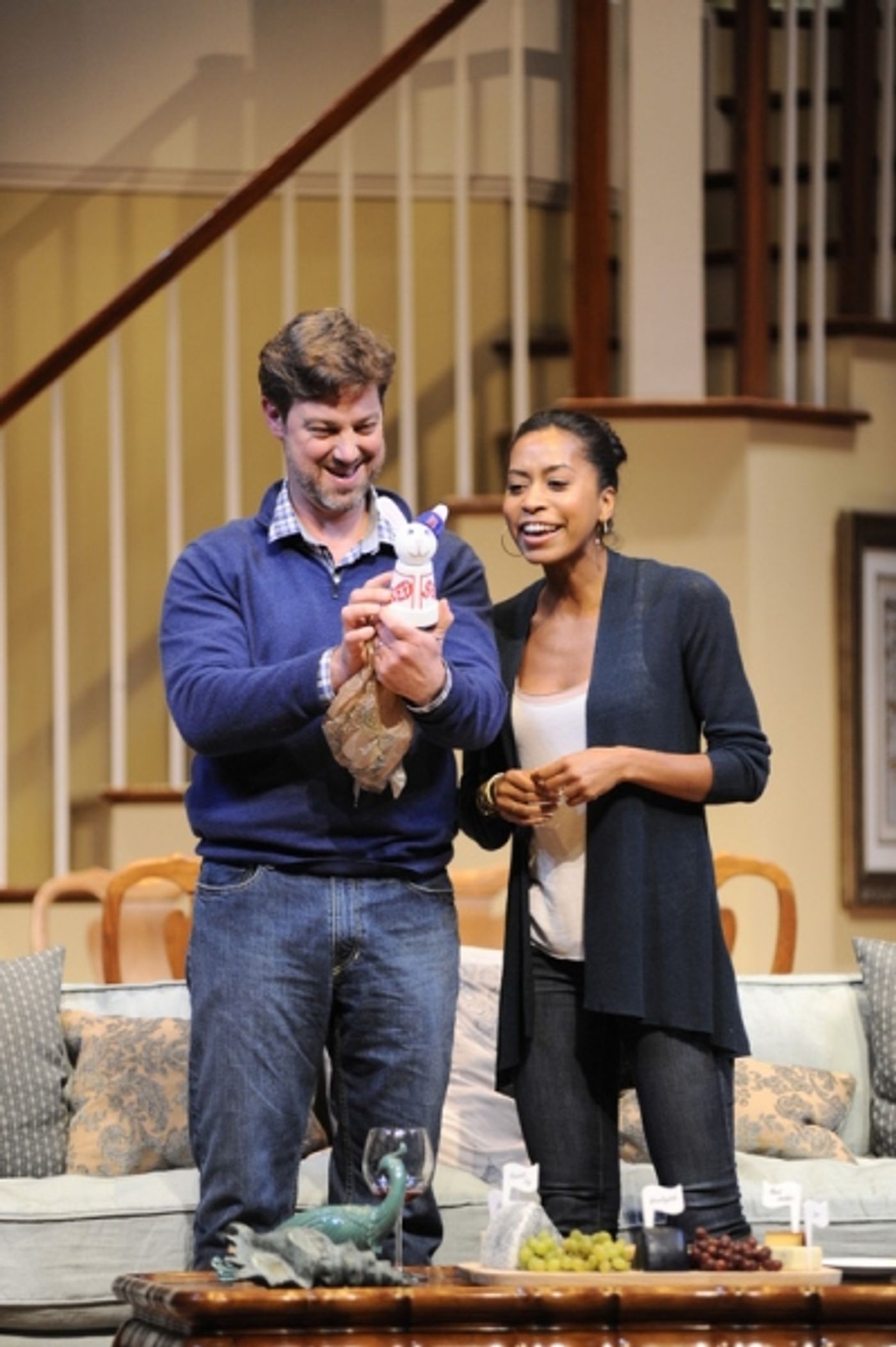 Photo Flash: First Look at Kate Buddeke, Brenda Bynum and More in GOOD PEOPLE  Image