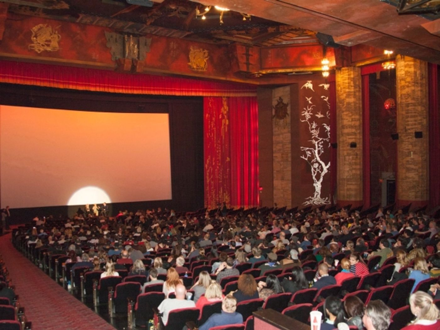 Photo Flash: Tippi Hedren and More Attend THE BIRDS Q&A and 50th Anniversary Screening in LA  Image