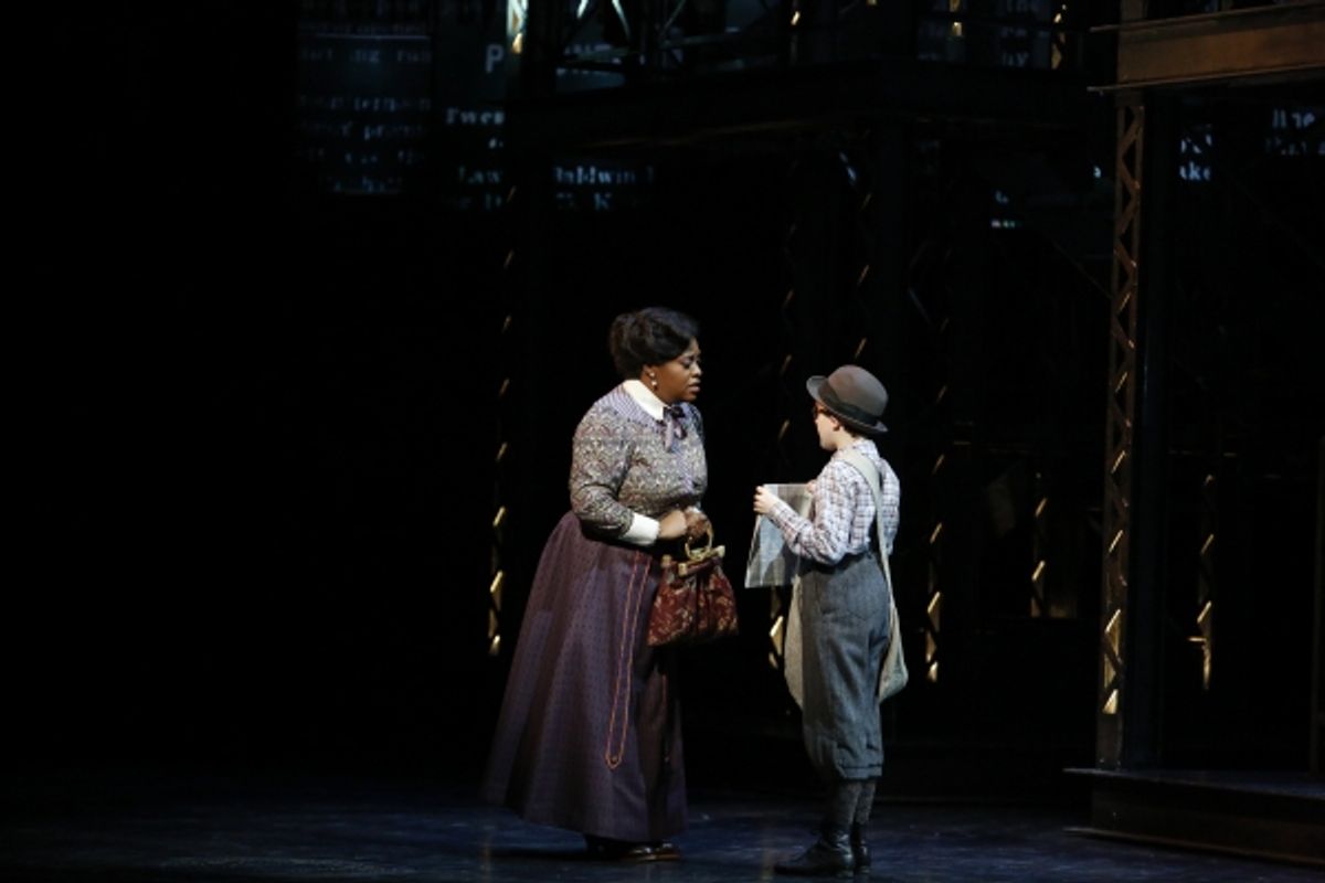 Sherri Shepherd and the Cast of Newsies at THE VIEW's Sherri Shepherd Makes Appearance in NEWSIES