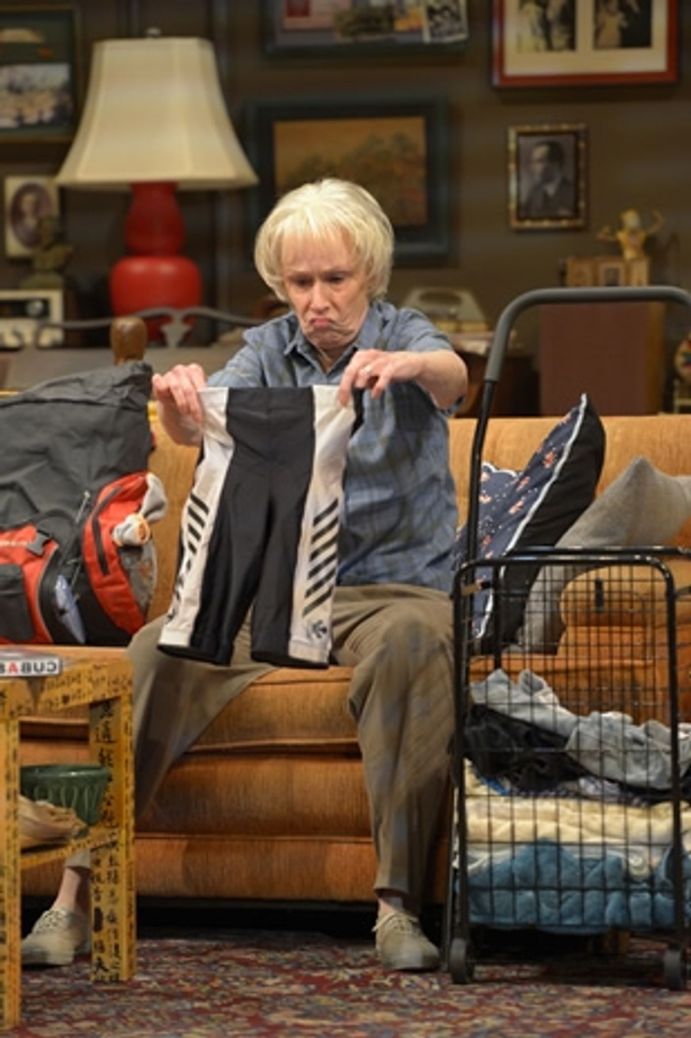 Photo Flash: First Look at Reggie Gowland, Susan Blommaert and More in 4000 MILES  Image