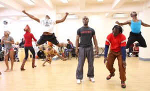 Adesola Osakalumi & Gelan Lambert with ensemble @ BroadwayWorld Adesola Osakalumi & Gelan Lambert with ensemble Photo