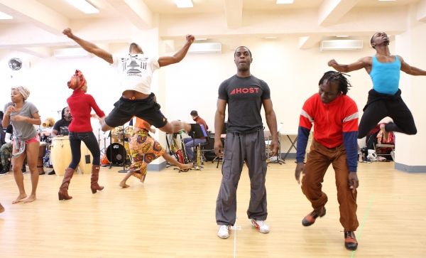 Adesola Osakalumi & Gelan Lambert with ensemble  Photo