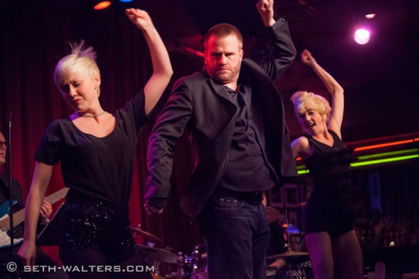 Photo Flash: Stephen Wallem Plays Broadway at Birdland!  Image