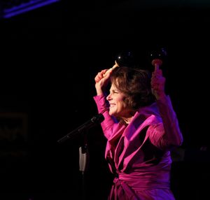 Tovah Feldshuh  Photo