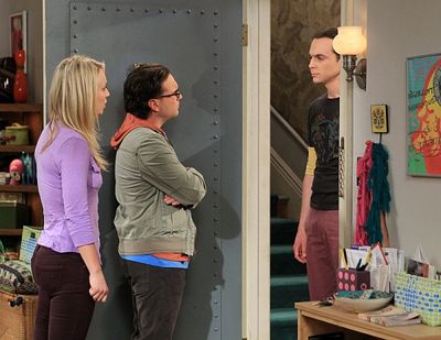 Kaley Cuoco, Johnny Galecki, Jim Parsons Photo