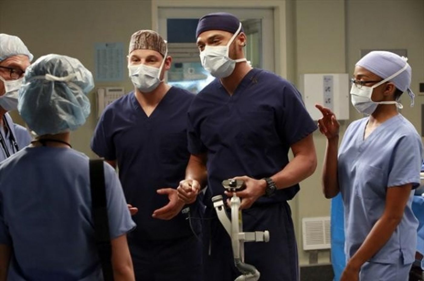 Photo Flash: GREY'S ANATOMY's 'The Face of Change,' Airing 2/7  Image