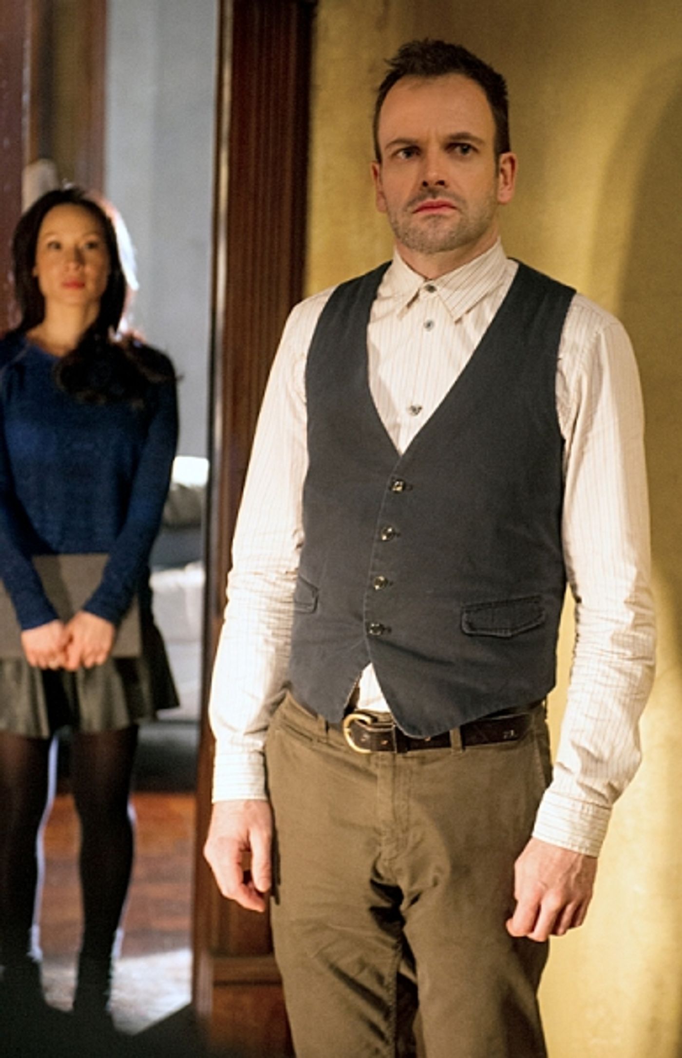 Photo Flash: First Look - ELEMENTARY's 'A Giant Gun, Filled With Drugs,' Airing 2/7  Image