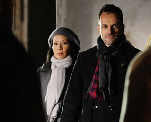 Lucy Liu, Jonny Lee Miller Photo