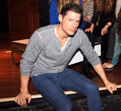 Matt Lauria  Photo