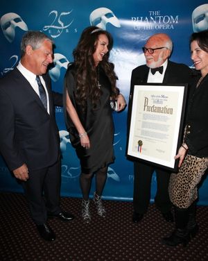 Cameron Mackintosh, Sarah Brightman &  Hal Prince with Katherine Oliver the Commissio Photo