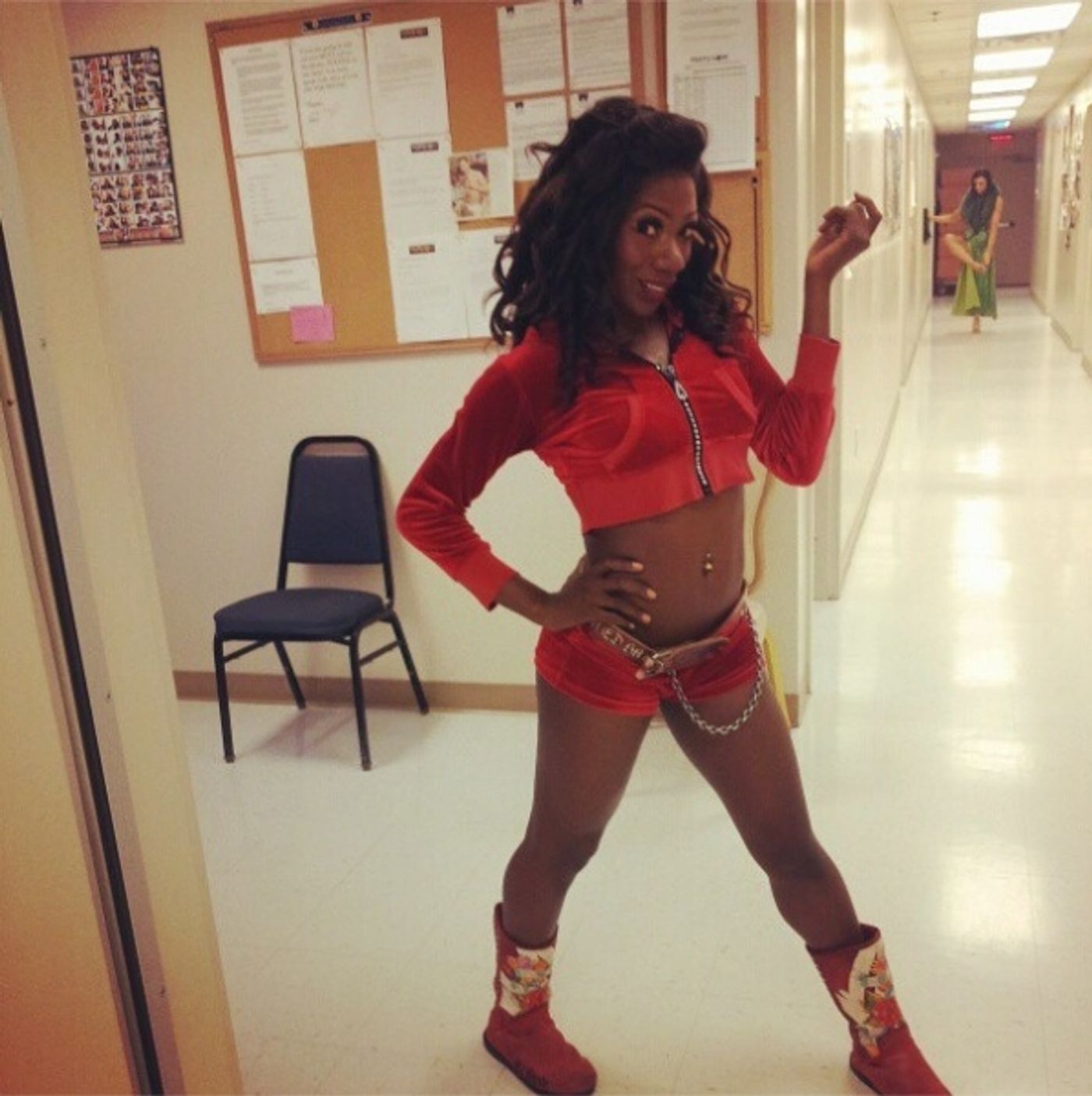 Photo Flash: Saturday Intermission Pics, Jan 26, Part 2 - CINDERELLA's First SIP, EVITA's Saucy 'End' Credit and More!  Image