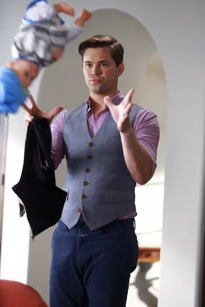 Andrew Rannells Photo
