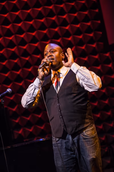 Tituss Burgess
 Photo