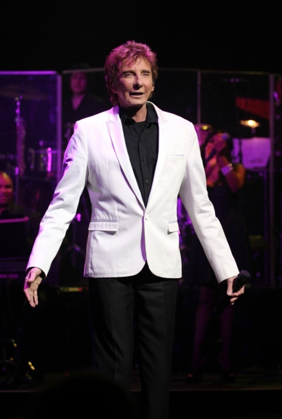 Barry Manilow  at 