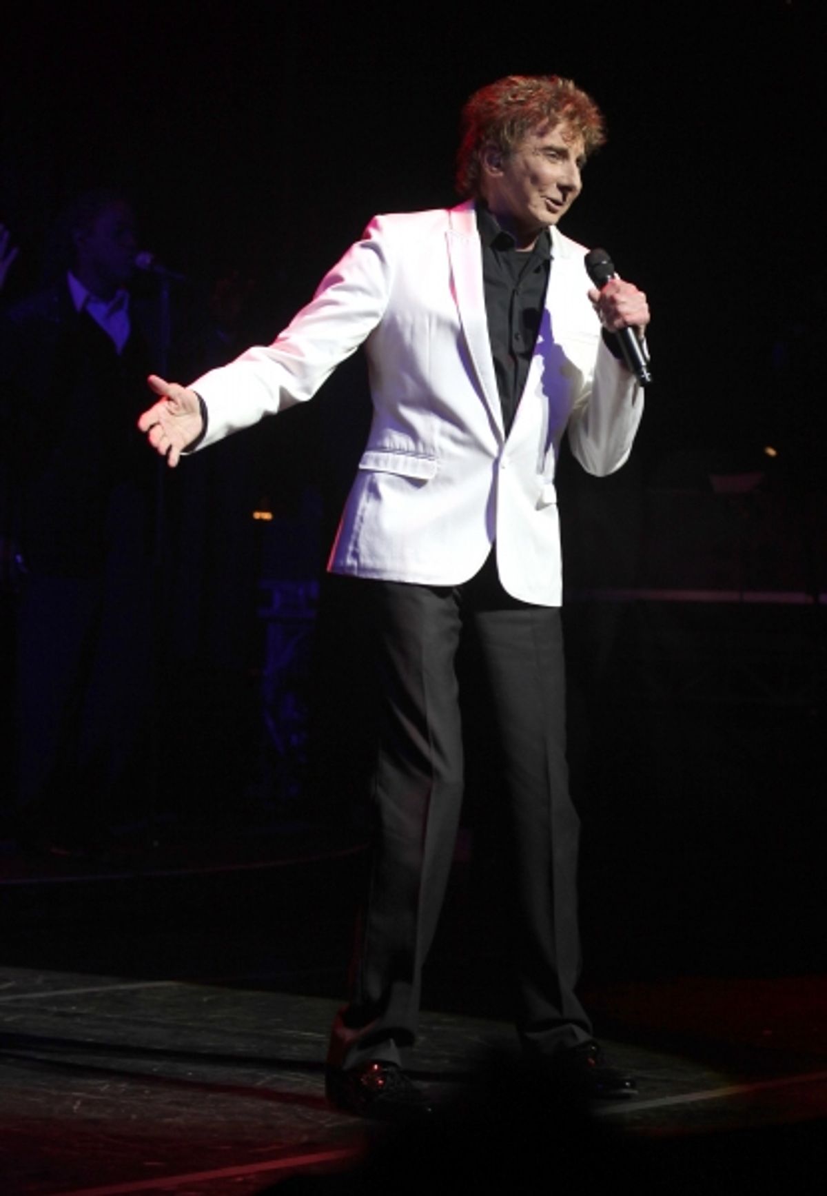 Barry Manilow  at 
