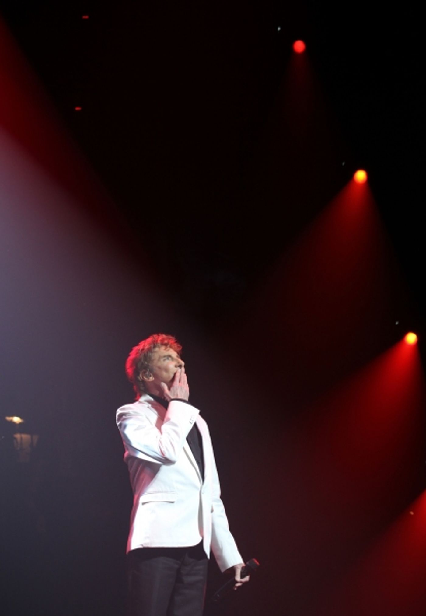 Photo Coverage: MANILOW ON BROADWAY's Opening Night Curtain Call and Encore!  Image
