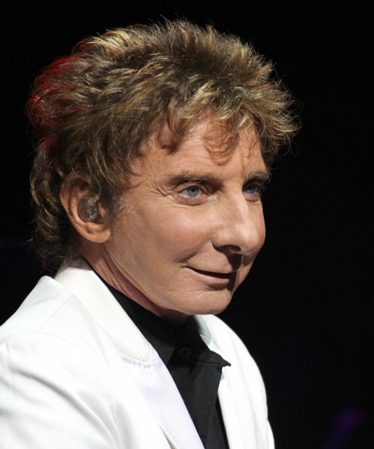 Barry Manilow  at 