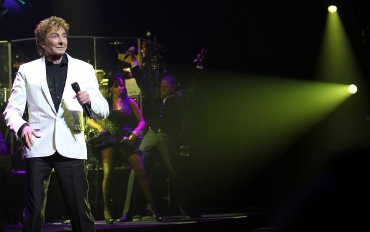 Barry Manilow with Sharon Hendrix & Kyle Brackett   at 