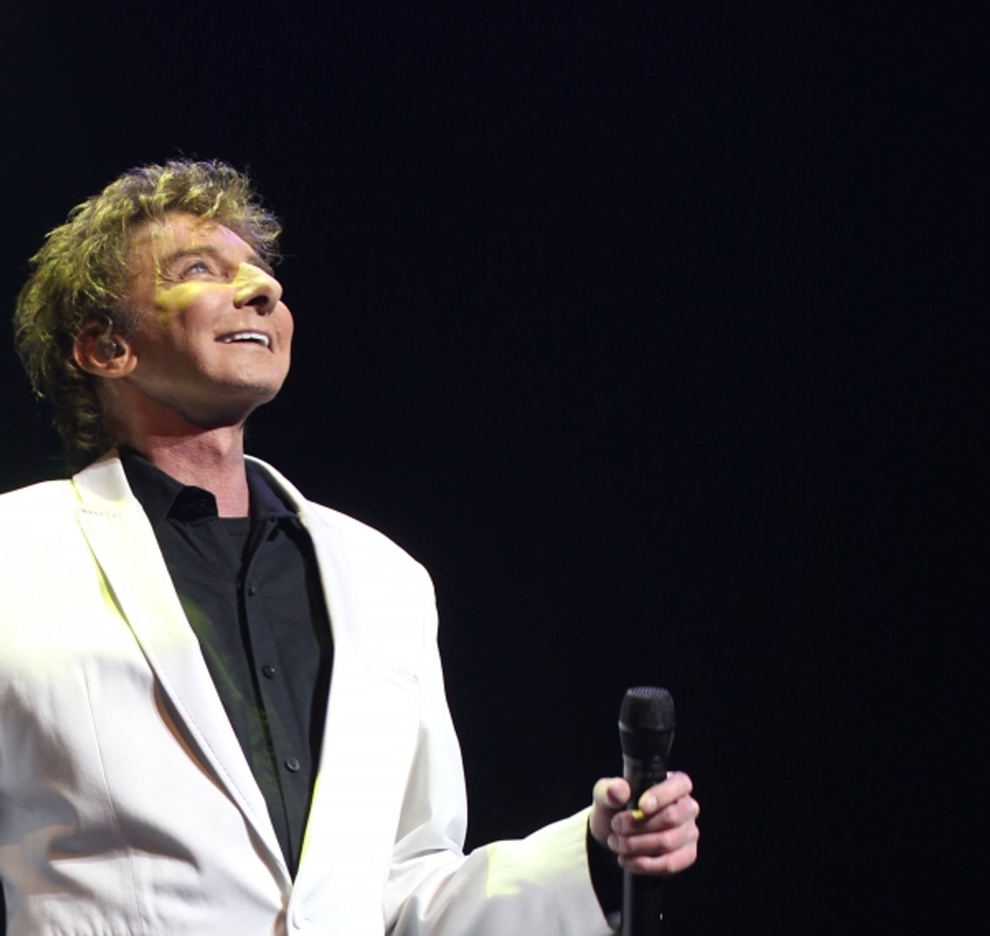 Photo Coverage: MANILOW ON BROADWAY's Opening Night Curtain Call and Encore!  Image