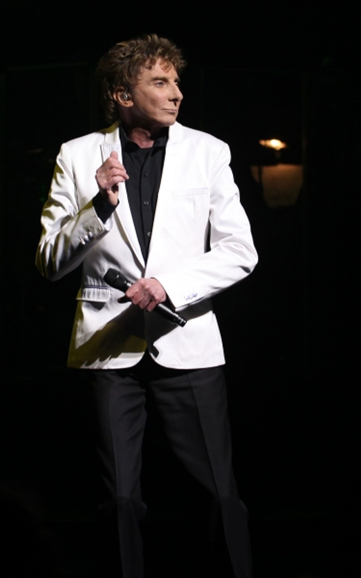 Photo Coverage: MANILOW ON BROADWAY's Opening Night Curtain Call and Encore!  Image