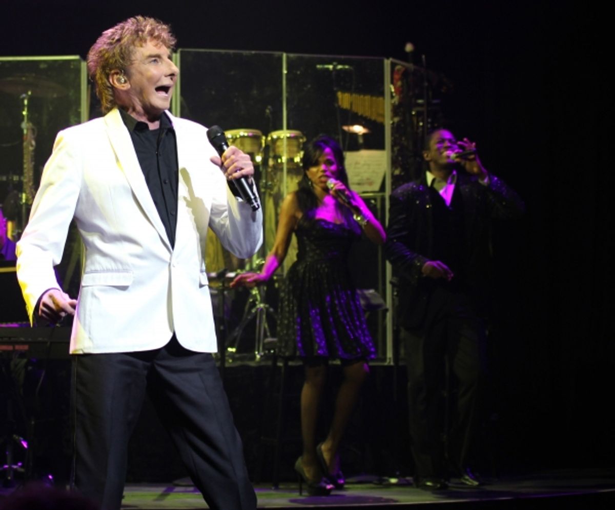 Barry Manilow with Sharon Hendrix & Kyle Brackett   at 