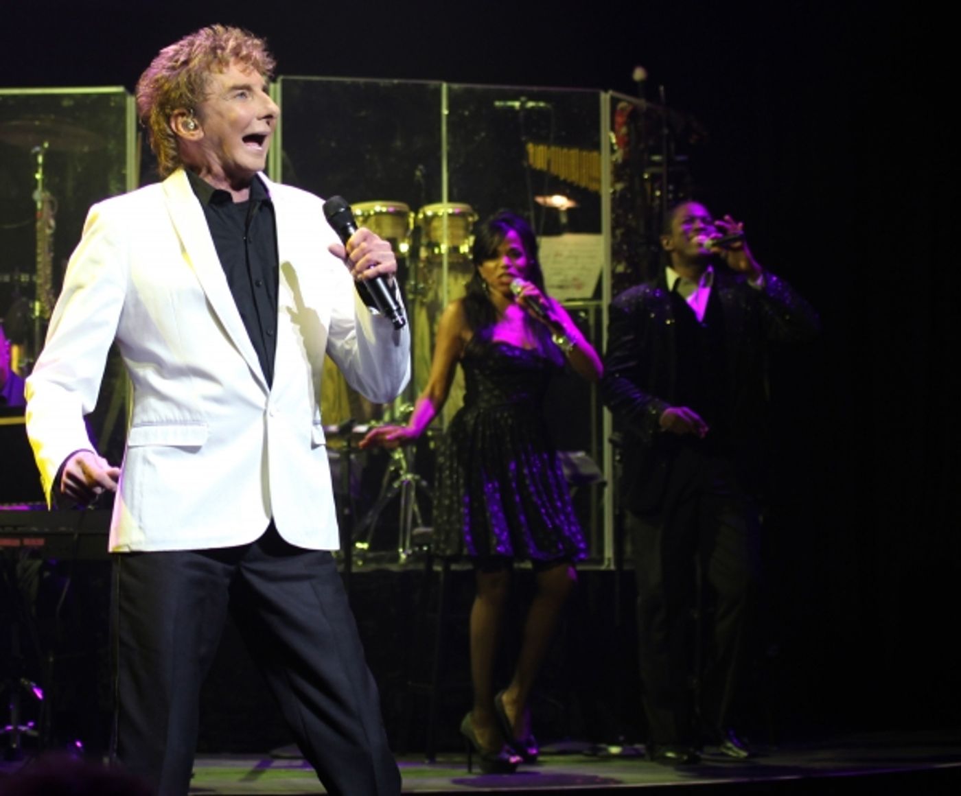 Photo Coverage: MANILOW ON BROADWAY's Opening Night Curtain Call and Encore! Photo Coverage: MANILOW ON BROADWAY's Opening Night Curtain Call and Encore! Image
