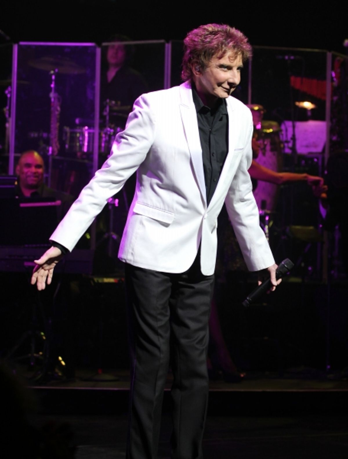 Barry Manilow  at 