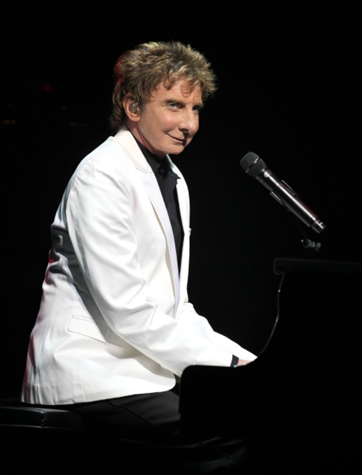 Barry Manilow  at 