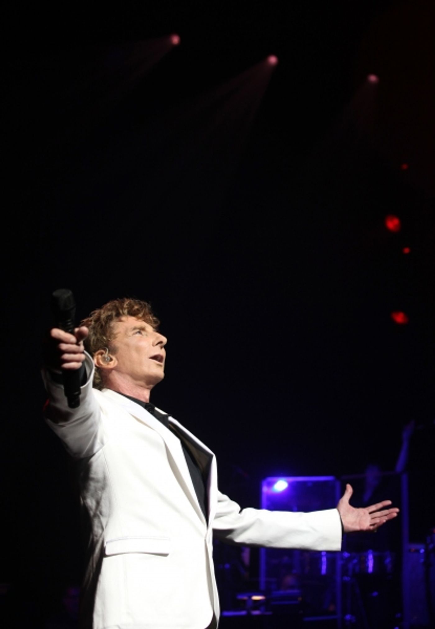 Photo Coverage: MANILOW ON BROADWAY's Opening Night Curtain Call and Encore!  Image