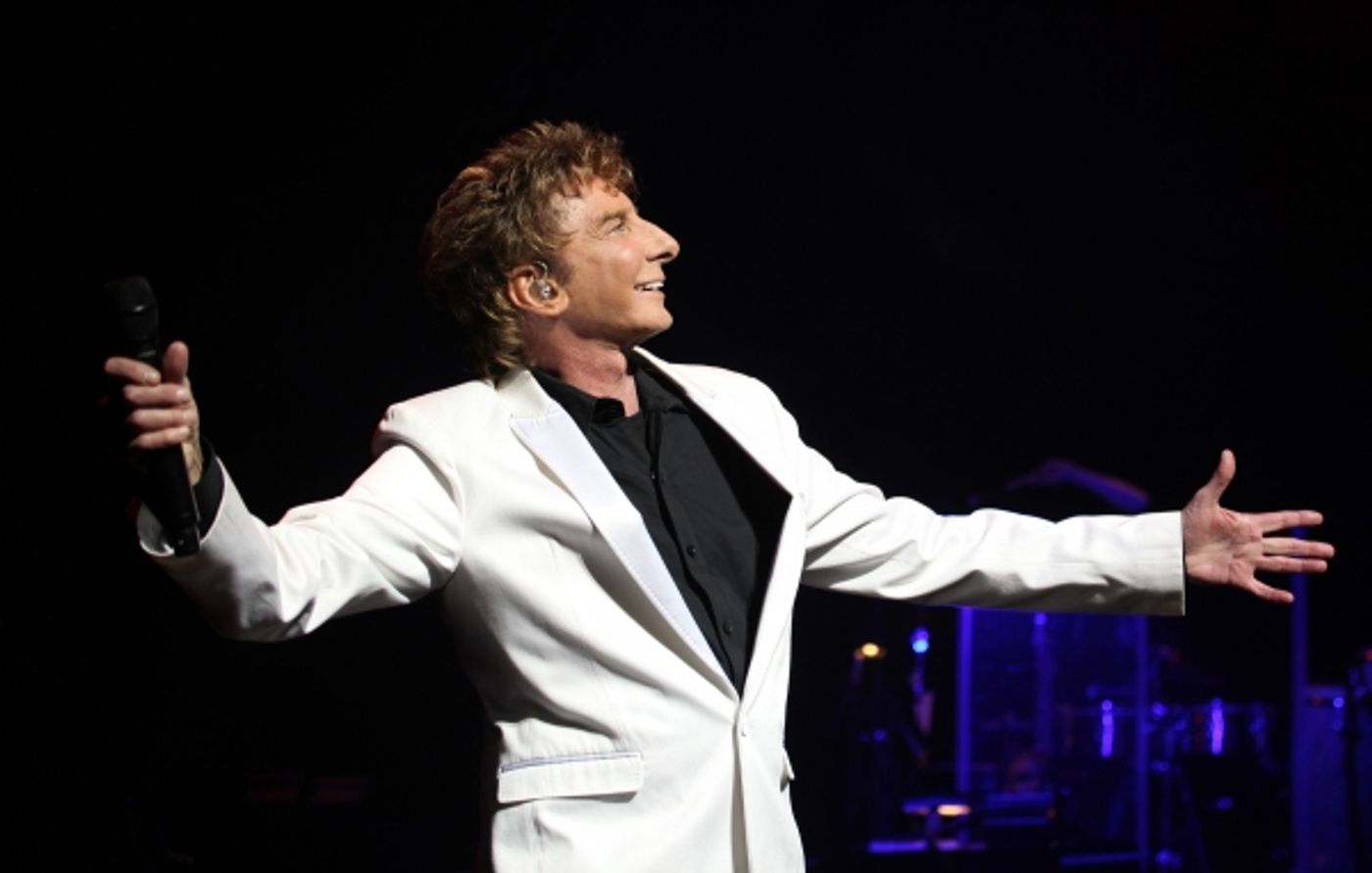 Photo Coverage: MANILOW ON BROADWAY's Opening Night Curtain Call and Encore!  Image