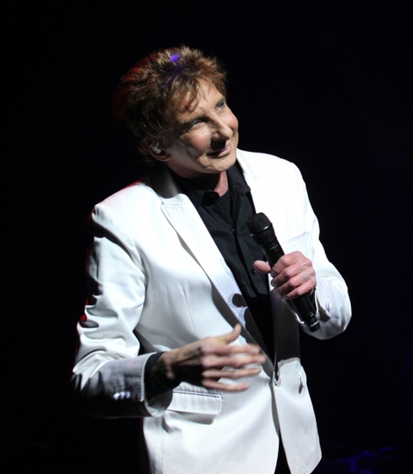 Photo Coverage: MANILOW ON BROADWAY's Opening Night Curtain Call and Encore!  Image
