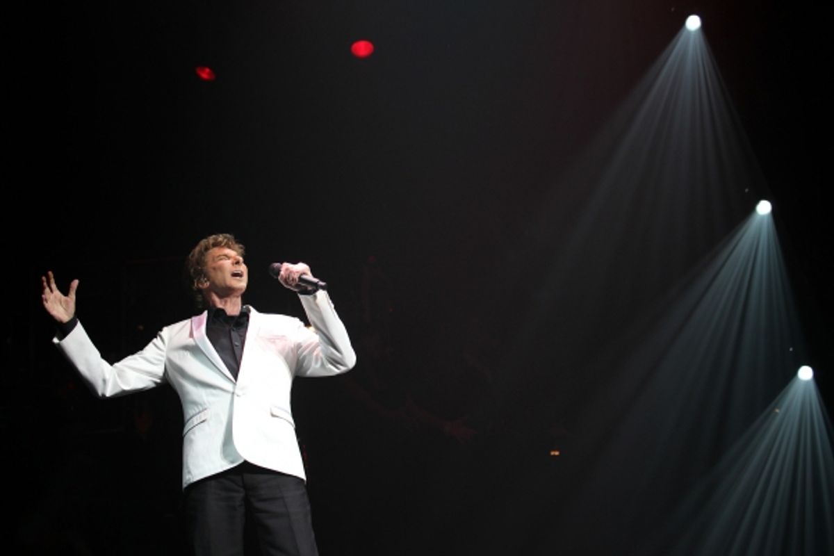 Barry Manilow  at 
