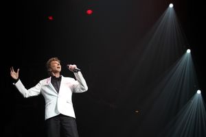 Barry Manilow @ BroadwayWorld Barry Manilow Photo