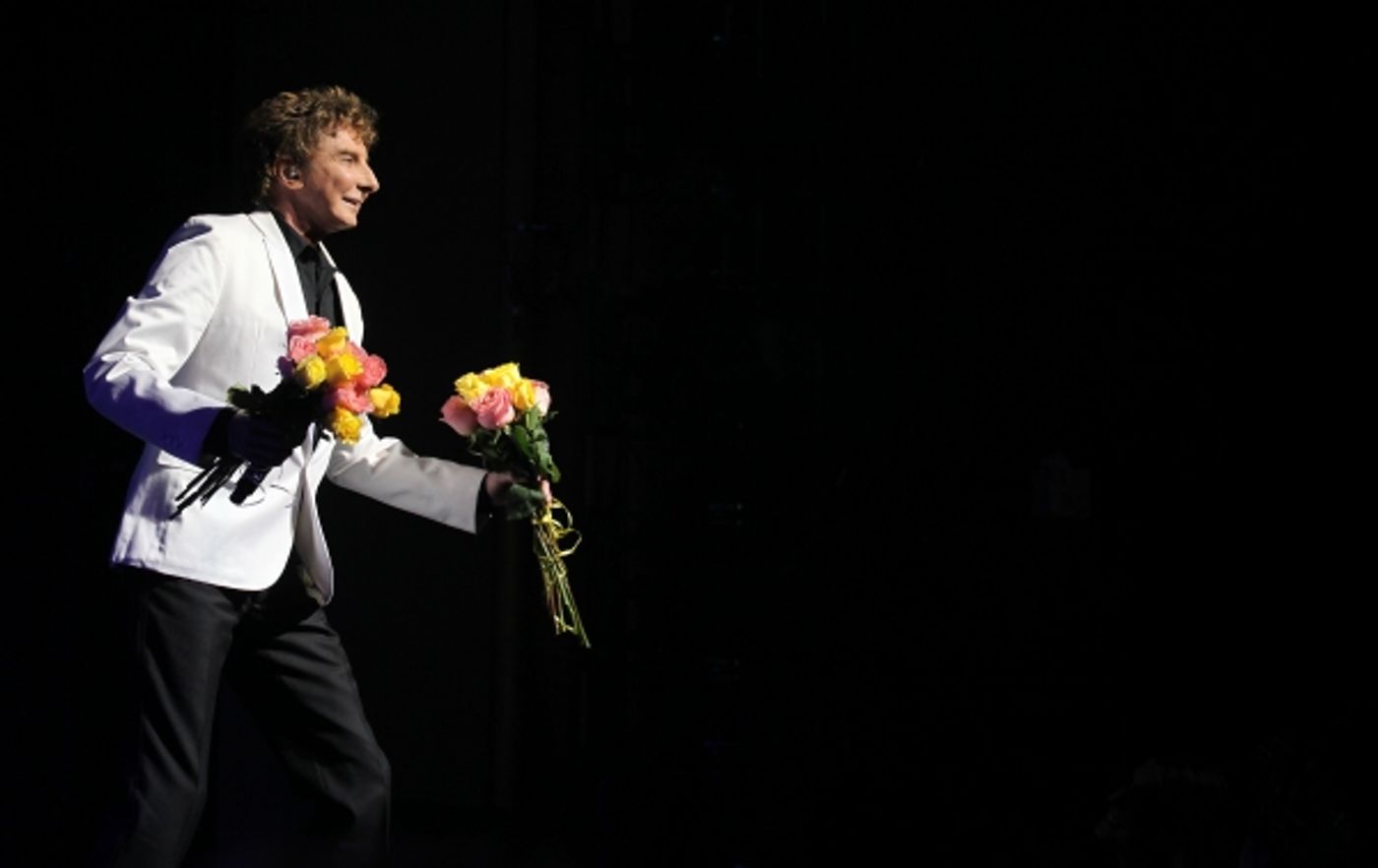 Photo Coverage: MANILOW ON BROADWAY's Opening Night Curtain Call and Encore!  Image