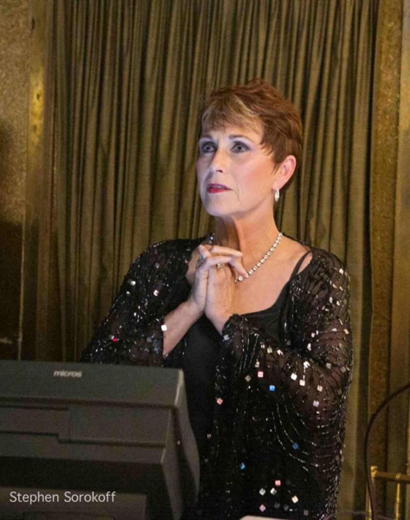Photo Coverage: Amanda McBroom Brings A VALENTINE ROSE to Cafe Carlyle Image