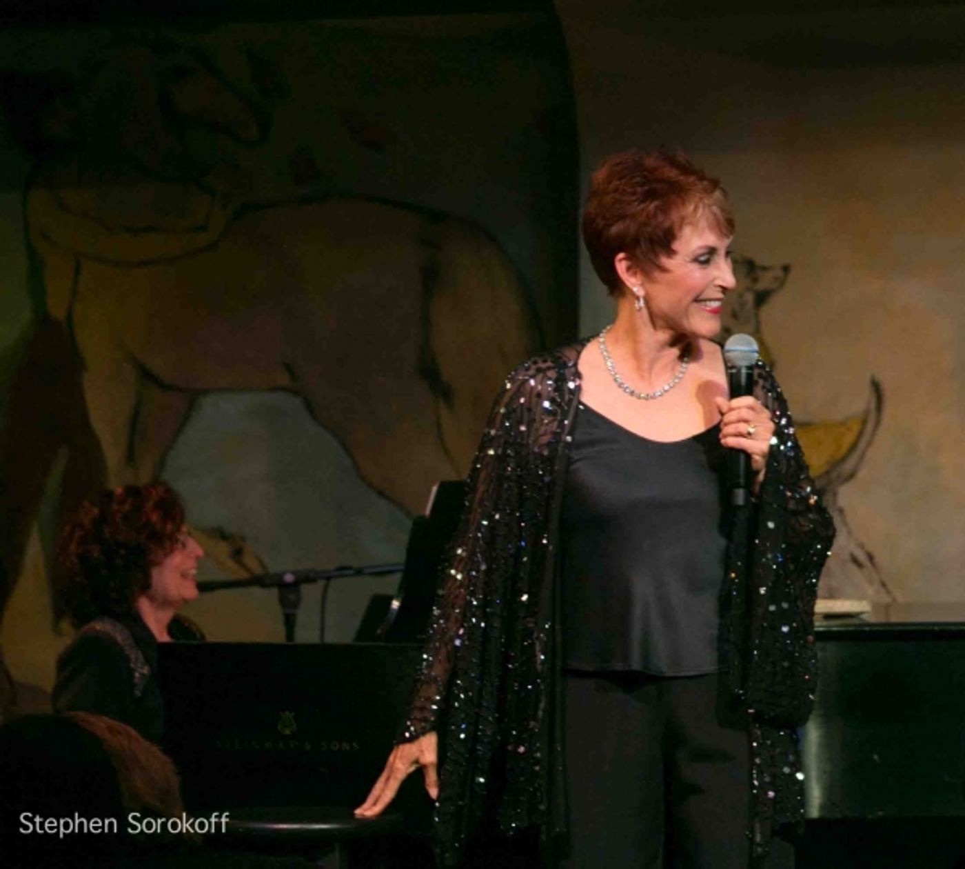 Photo Coverage: Amanda McBroom Brings A VALENTINE ROSE to Cafe Carlyle Image