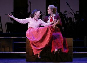 Jenn Gambatese & Erin Dilly @ BroadwayWorld Jenn Gambatese & Erin Dilly Photo
