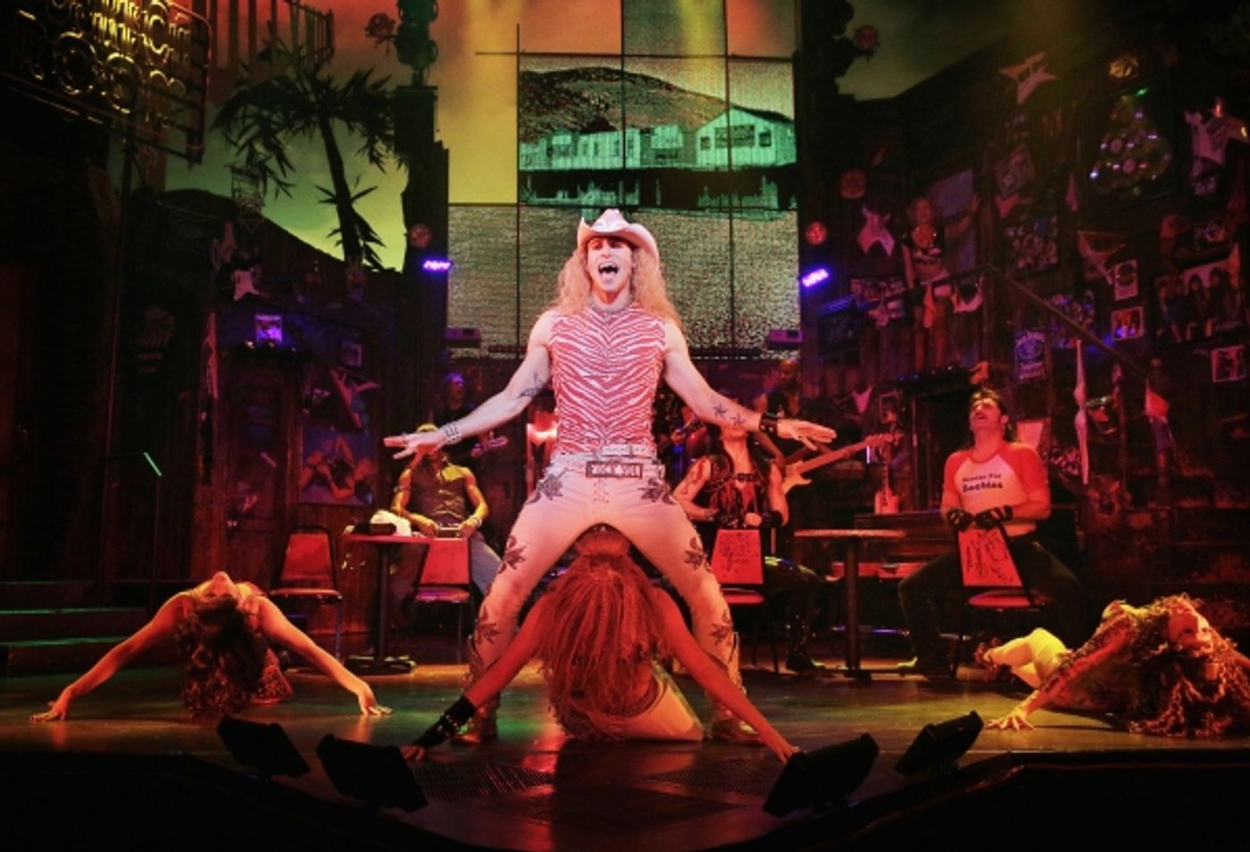 Photo Flash: First Look at Kate Rockwell, Joey Calveri & Teresa Stanley in ROCK OF AGES  Image