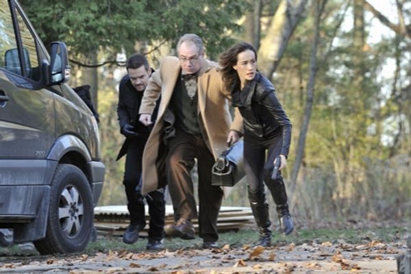 Shane West, John Billingsley, Maggie Q  Photo