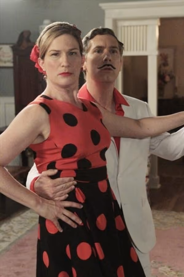 ANA GASTEYER, CHRIS PARNELL Photo