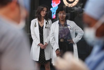 Alana De La Garza, Phylicia Rashad
 Photo