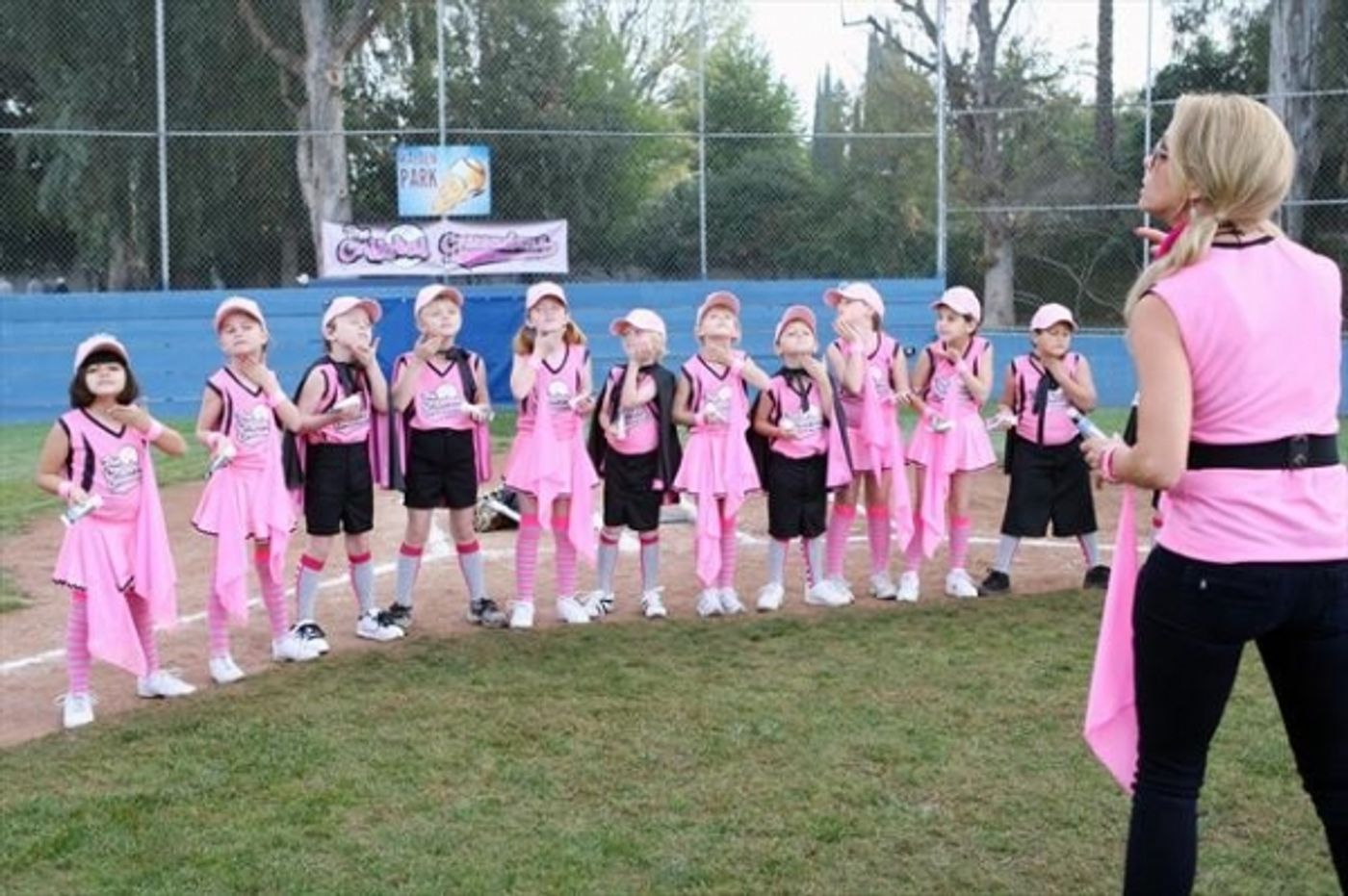 Photo Flash: SUBURGATORY's 'T-Ball and Sympathy'  Image