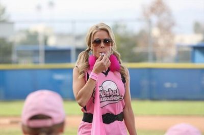 CHERYL HINES Photo