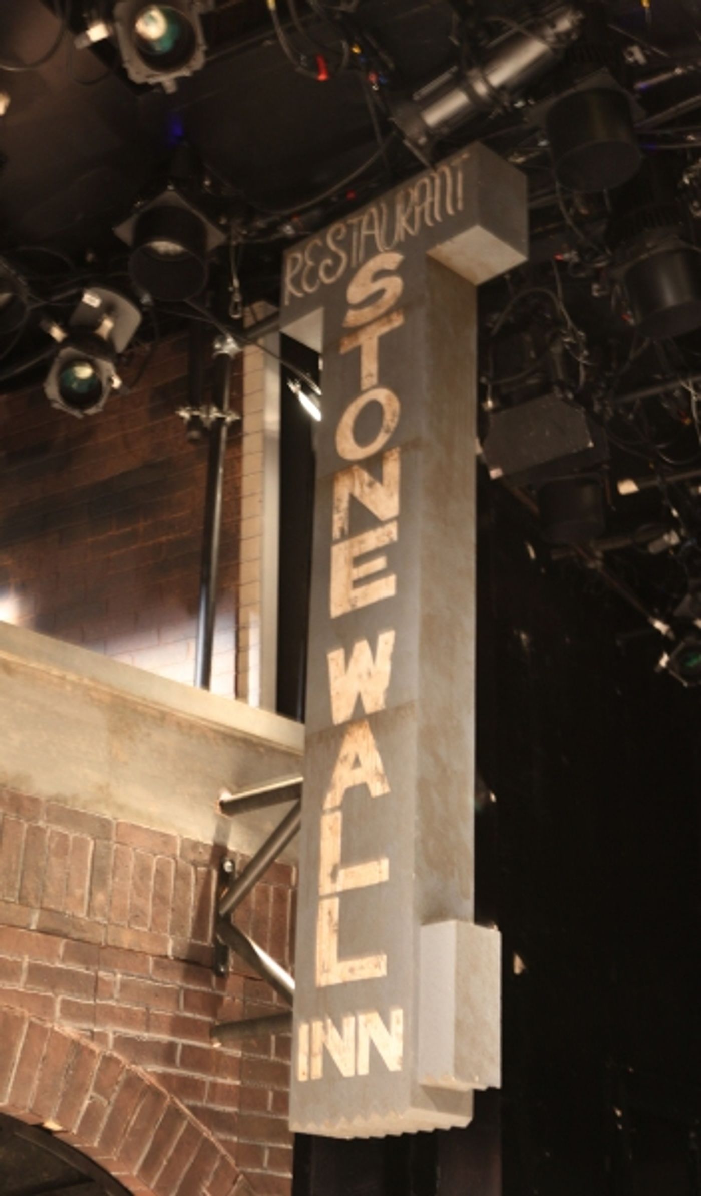 Photo Coverage: HIT THE WALL Company Meets the Press!  Image