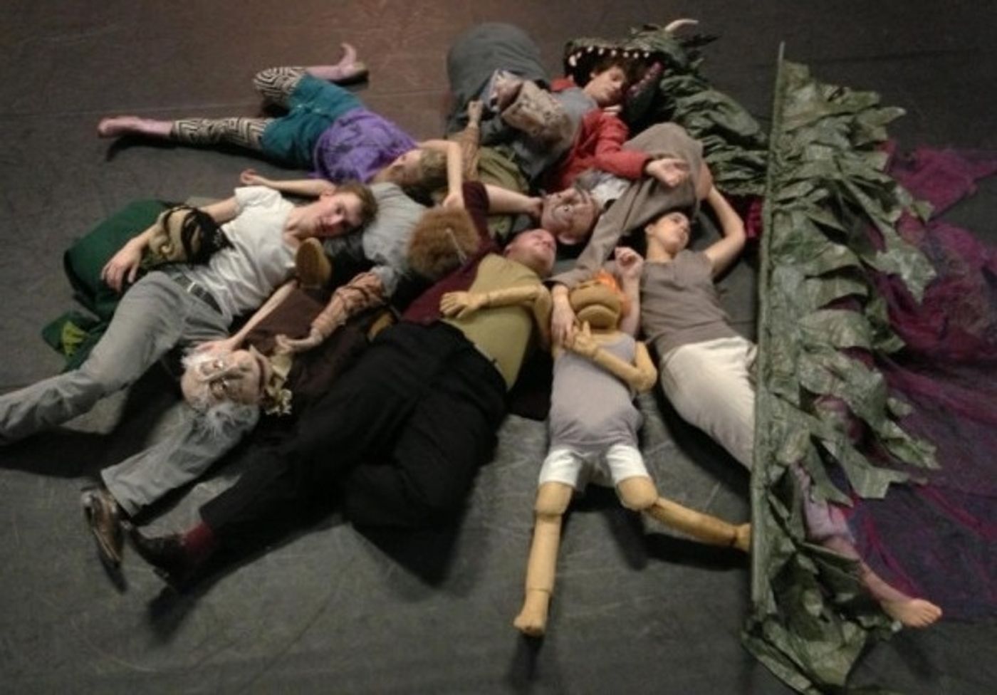 Photo Flash: Saturday Intermission Pics, Feb 2 - NEWSIES' Take on HBO's GIRLS, Max von Essen in GAY BRIDE OF FRANKENSTEIN and More!  Image