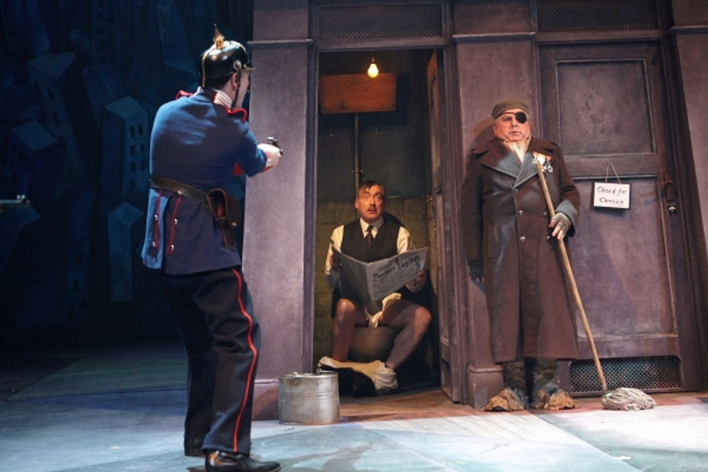 Photo Flash: First Look at Antony Sher and More in THE CAPTAIN OF KOPENICK  Image