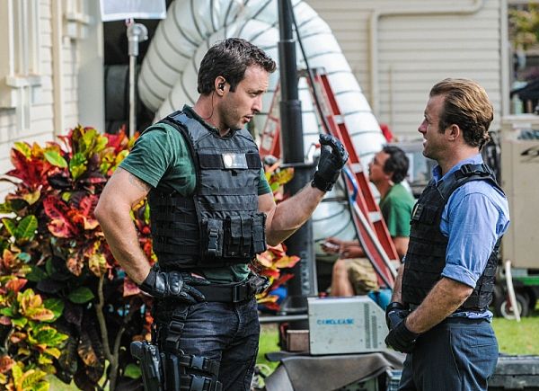 Scott Caan, Alex O'Loughlin Photo