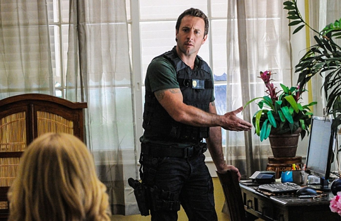 Photo Flash: HAWAII FIVE-0's 'Pa'ani (The Game)'  Image