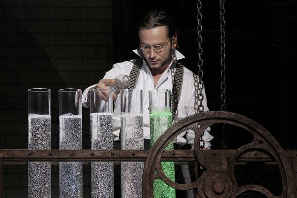 Constatine Maroulis as Dr. Jekyll Photo