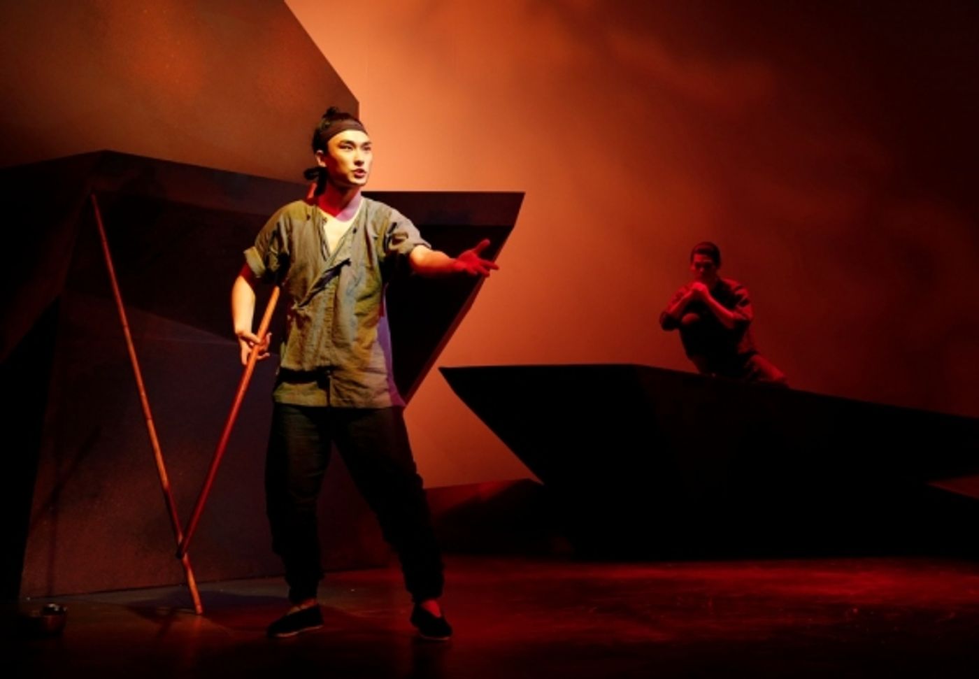 Photo Flash: First Look at Signature Theatre's THE DANCE AND THE RAILROAD  Image